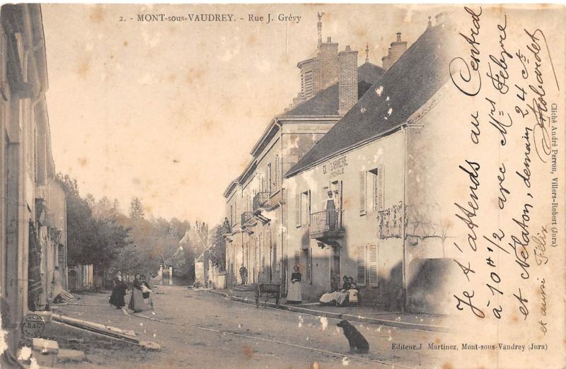 Carte postale ancienne Mont Sous Vaudrey - Rue J.grevy à Mont-sous-Vaudrey
