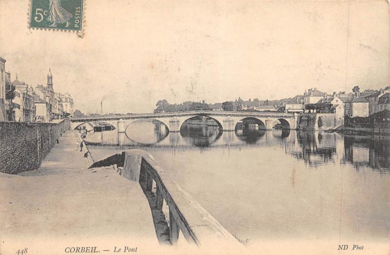 Carte postale ancienne Corbeil - Le Pont