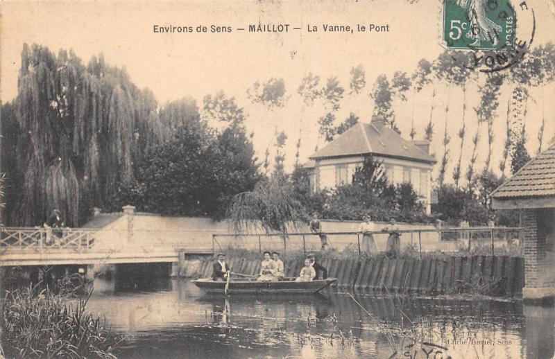 Carte postale ancienne Maillot - La Vanne - Le Pont à Maillot