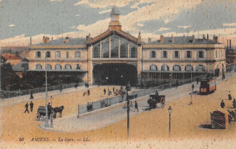 Carte postale ancienne Amiens - La Gare à Amiens