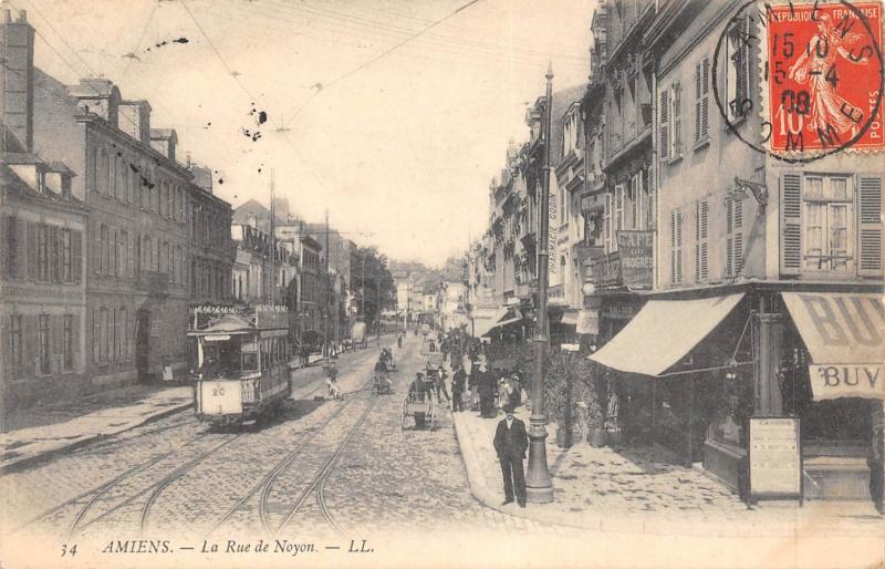 Carte postale ancienne Amiens - La Rue De Noyon à Amiens