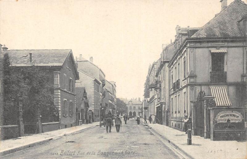 Carte postale ancienne Belfort - Rue De La Banque Et La Gare à Belfort