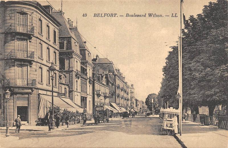 Carte postale ancienne Belfort - Boulevard Wilson à Belfort