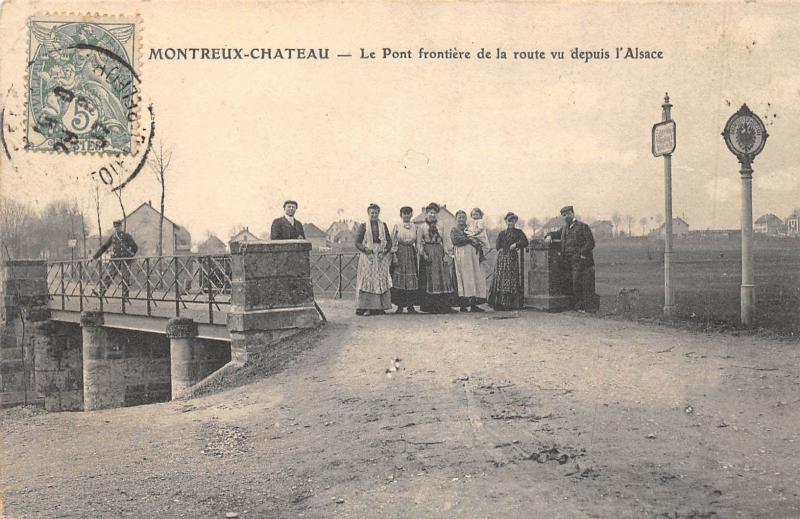 Carte postale ancienne Montreux Chateau - Le Pont Frontiere De La Route Vu Depuis L'Alsace à Montreux-Château
