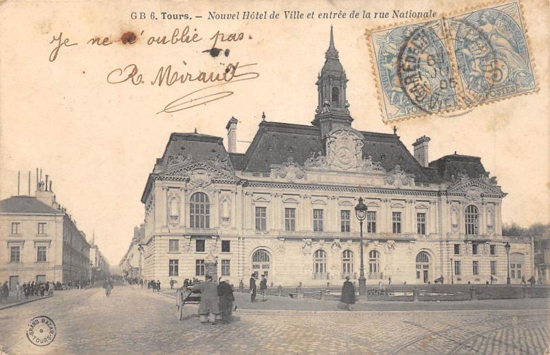 Carte postale ancienne Tours - Nouvel Hotel De Ville Et Entree De La Rue Nationale à Tours