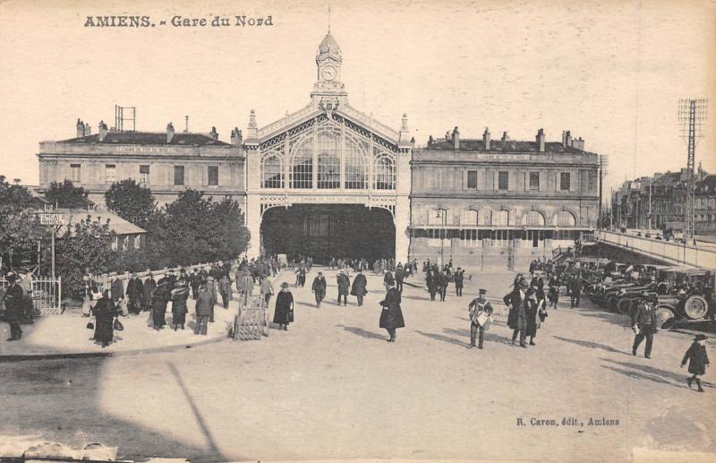 Carte postale ancienne Amiens - Gare Du Nord à Amiens