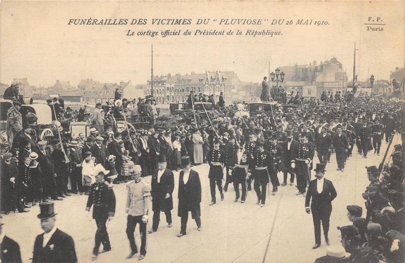 Carte postale ancienne Calais - Funerailles Nationales Des Victimes Du Pluviose - N°2 à Calais