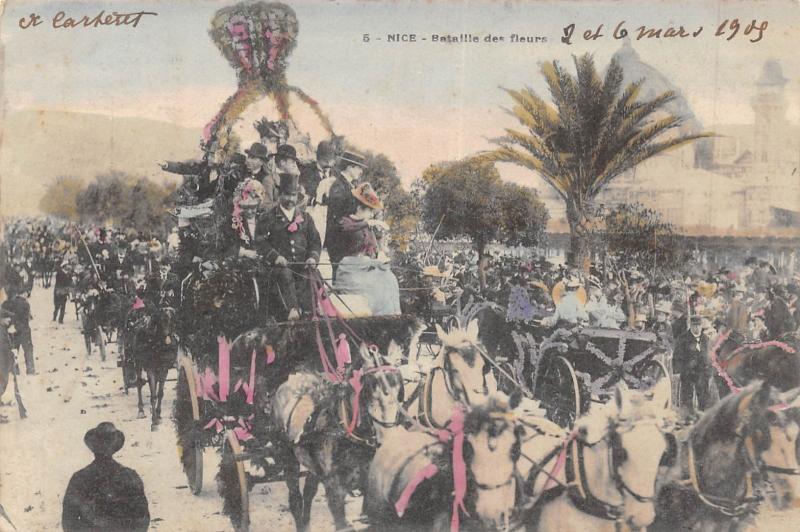 Carte postale ancienne Nice - Bataille Des Fleurs à Nice
