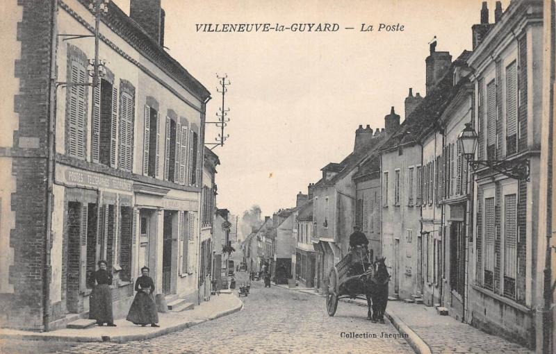Carte postale ancienne Villeneuve La Guyard - La Poste à Villeneuve-la-Guyard