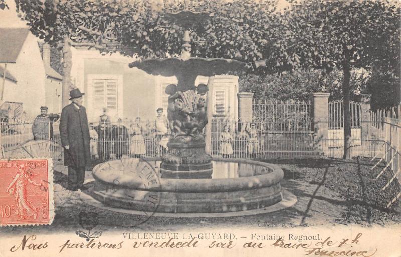 Carte postale ancienne Villeneuve La Guyard - Fontaine Regnoul à Villeneuve-la-Guyard