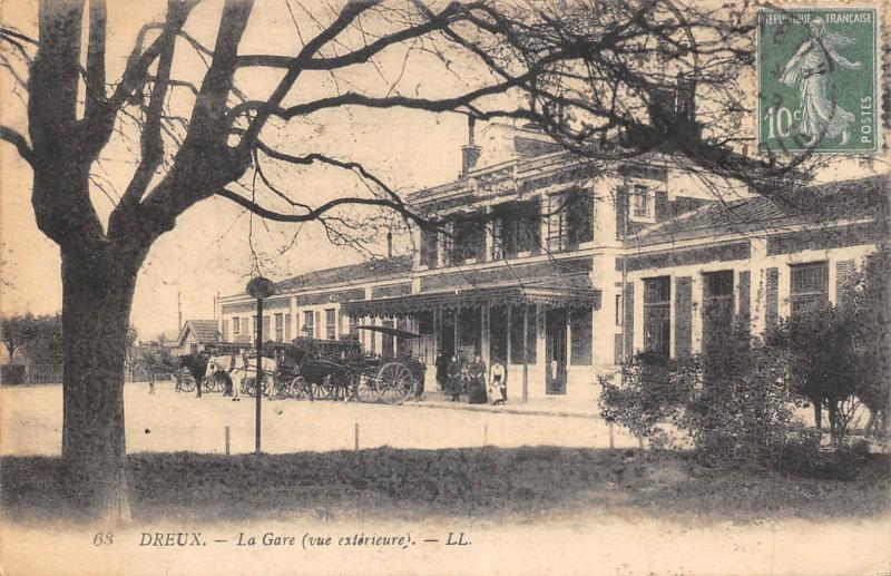 Carte postale ancienne Dreux - La Gare - Vue Exterieure à Dreux