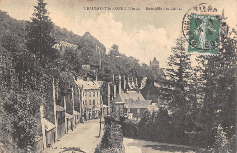Carte postale ancienne Beaumont Le Roger - Ensemble Des Ruines à Beaumont-le-Roger