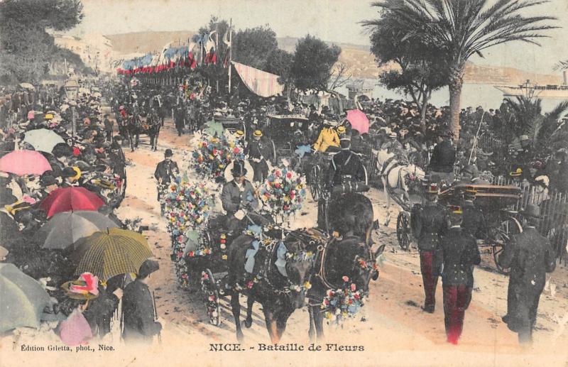 Carte postale ancienne Nice - Bataille De Fleurs à Nice