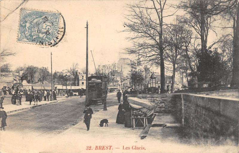 Carte postale ancienne Brest - Les Glacis à Brest
