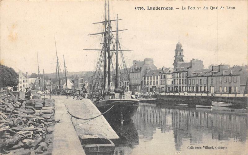 Carte postale ancienne Landerneau - Le Port Vu Du Quai De Leon à Landerneau