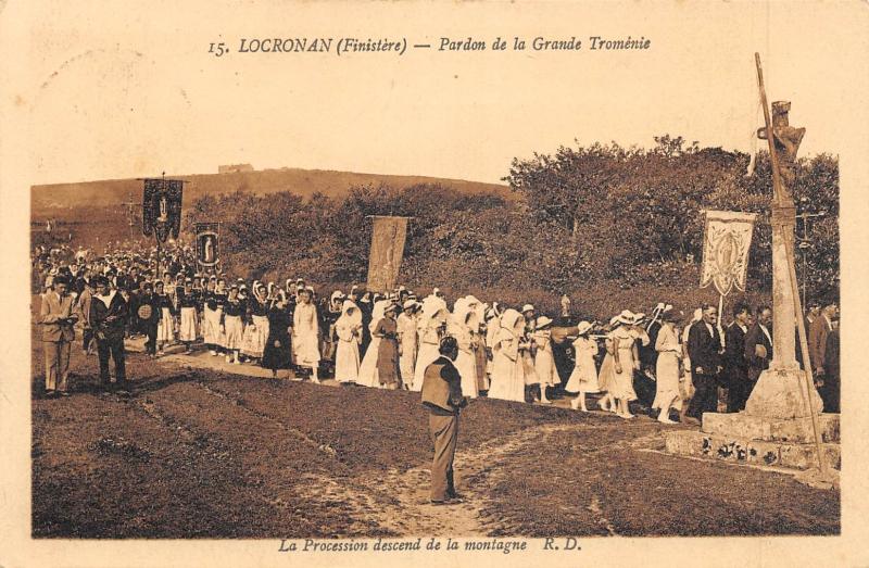 Carte postale ancienne Locronan - Pardon De La Grande Tremonie à Locronan