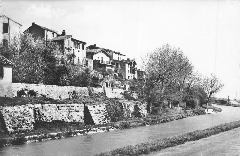 Carte postale ancienne Paraza - Vue Sur Le Canal Du Midi à Paraza