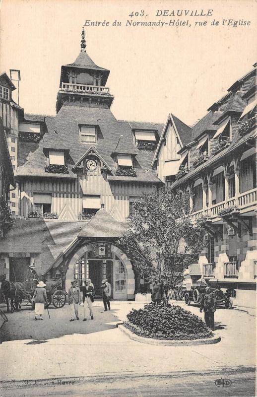 Carte postale ancienne Deauville - Entree Du Normandy Hotel - Rue De L'Eglise à Deauville