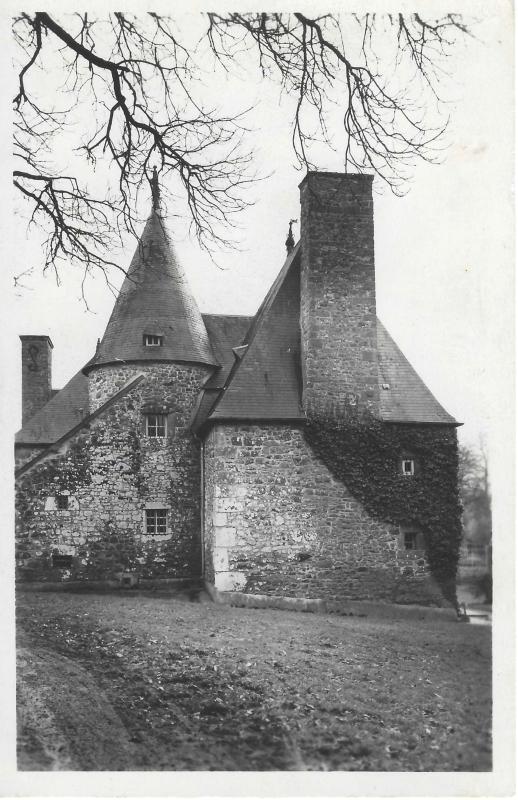 Carte postale ancienne Saint Mars d'Egrenne - Logis de la Bonnelière (XVI e siècle) à Saint-Mars-d'Égrenne