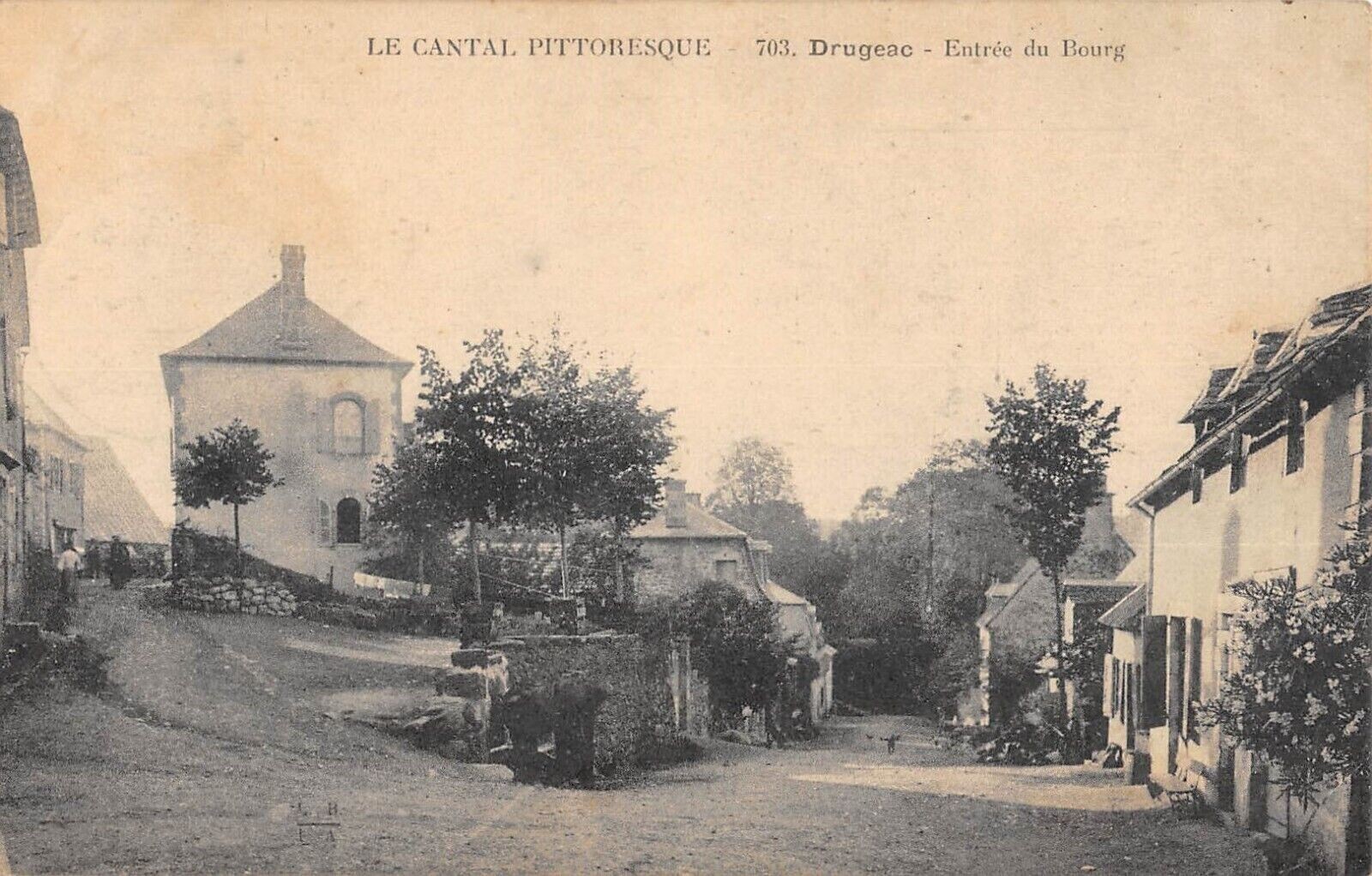 CPA LA CHAPELLE-MONTLIGEON, Entrée du Bourg 1904 EUR 3,00 - FR